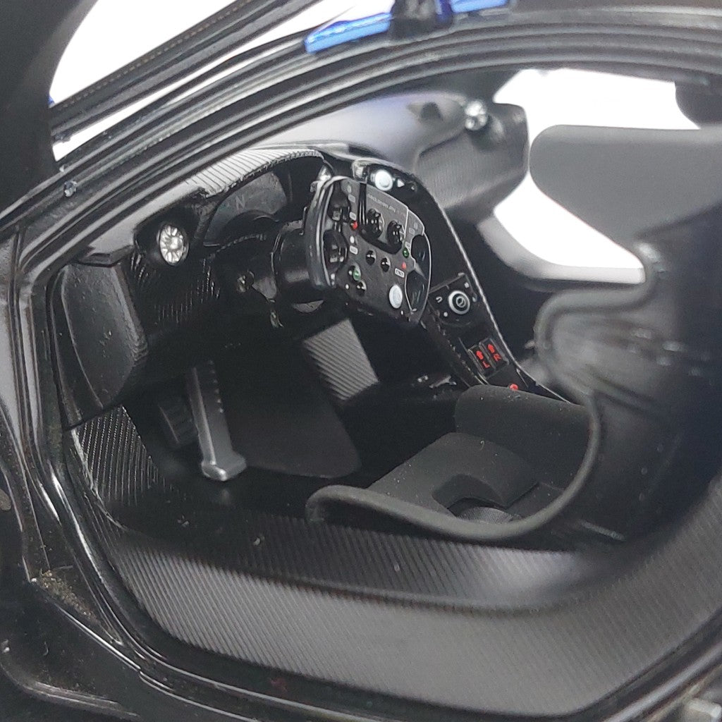 1:18 AutoArt Mclaren P1 GTR Diecast Scale Model Car