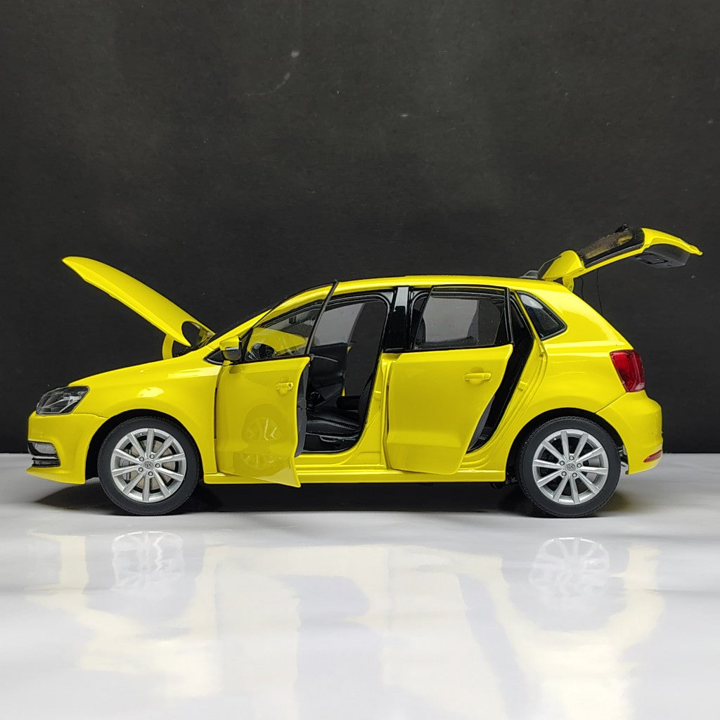 1 18 Volkswagen Polo Diecast Scale Model Car side