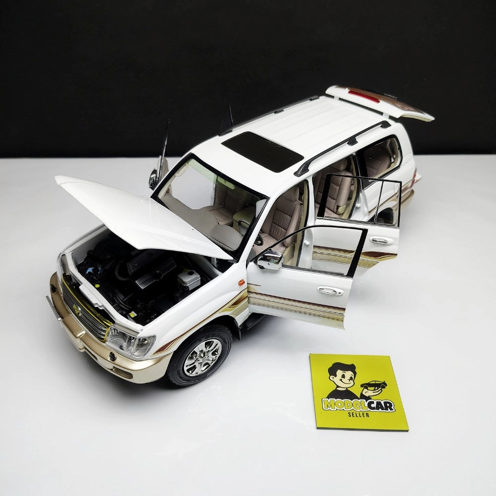 1 18 Toyota Land Cruiser LC100 white Diecast Model SUV