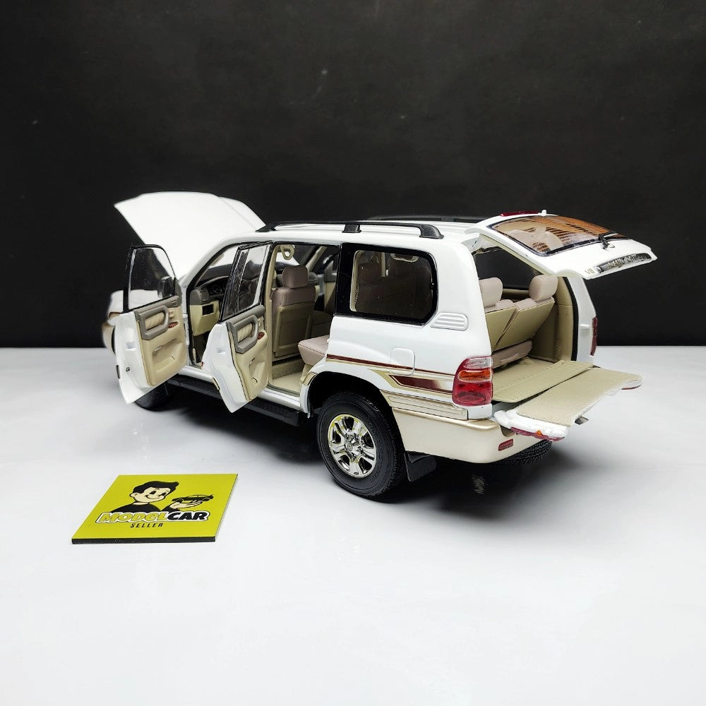 1 18 Toyota Land Cruiser LC100 white Diecast Model SUV