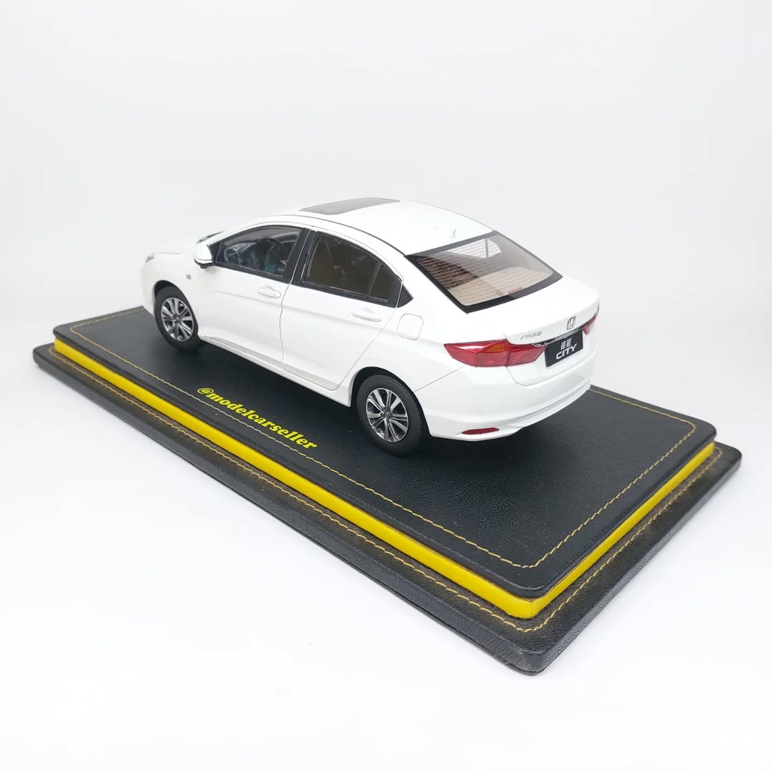 1:18 Dealer Edition Honda City Diecast Model Car