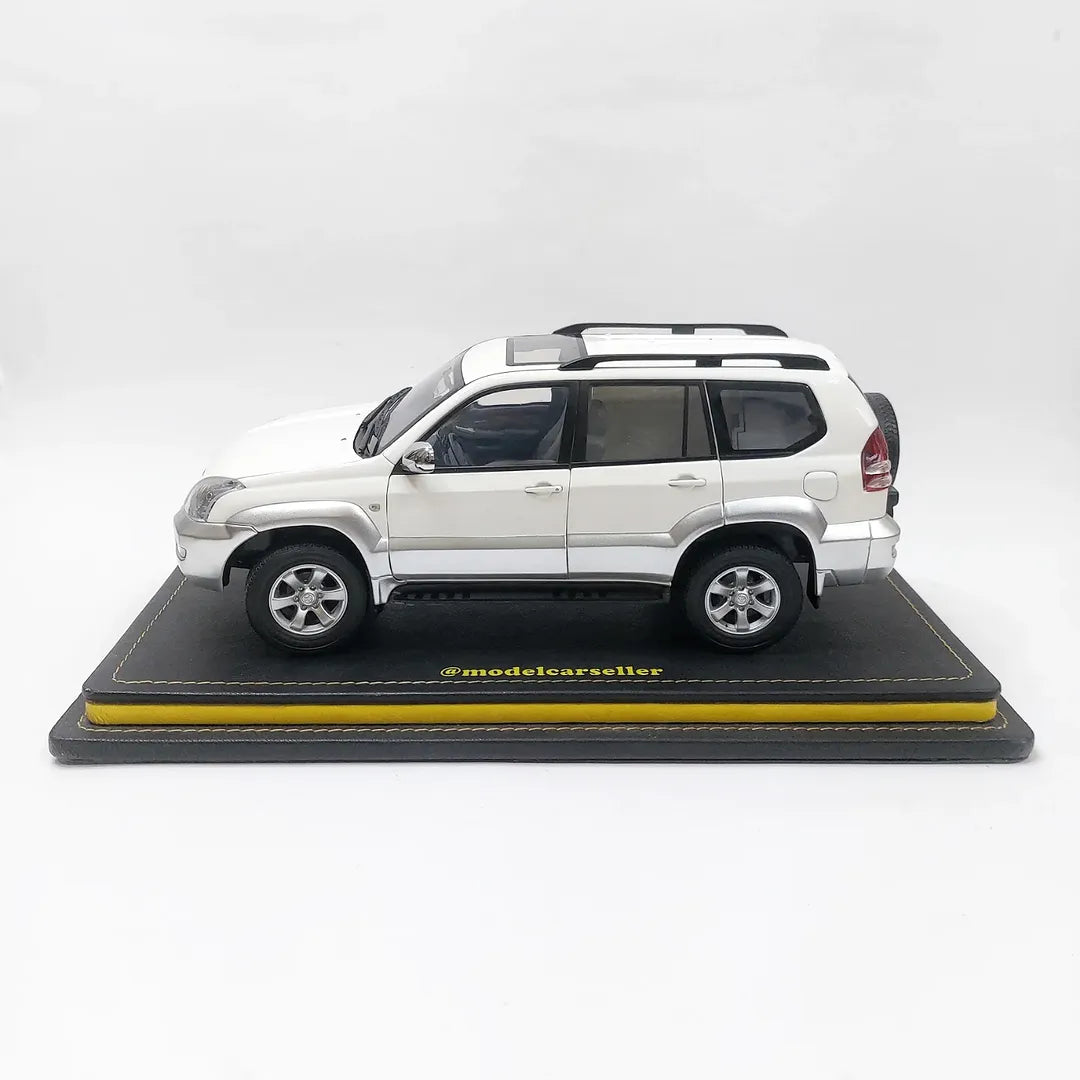 1:18 Dealer Edition Toyota Prado GX Diecast Scale Model