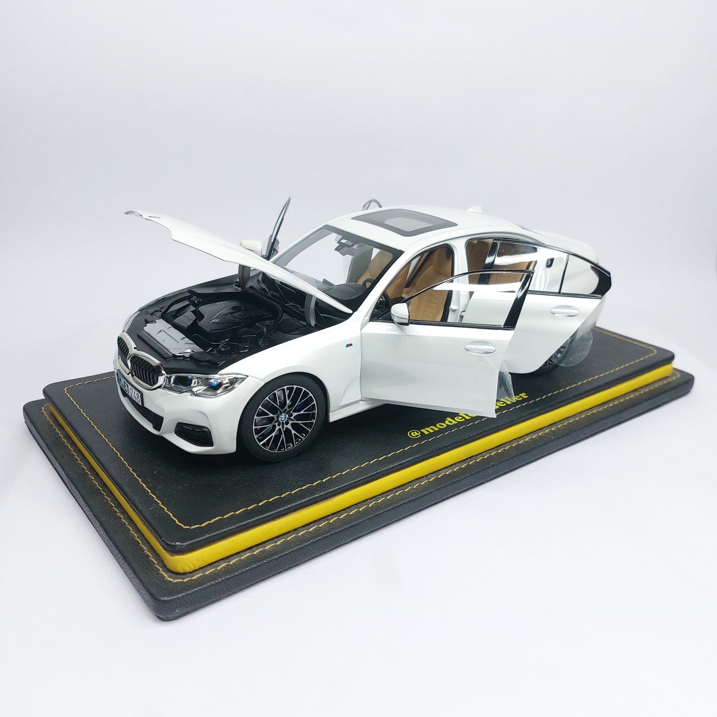 1:18 Norev BMW 330i 2019 G20 Diecast Model Car