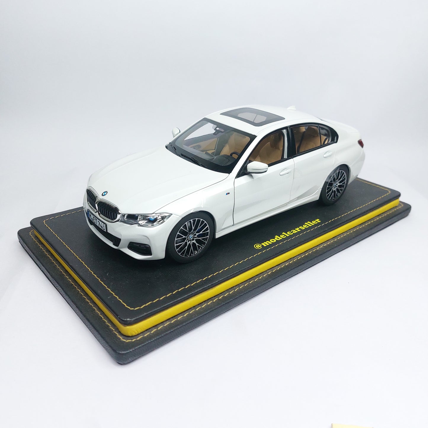 1:18 Norev BMW 330i 2019 G20 Diecast Model Car