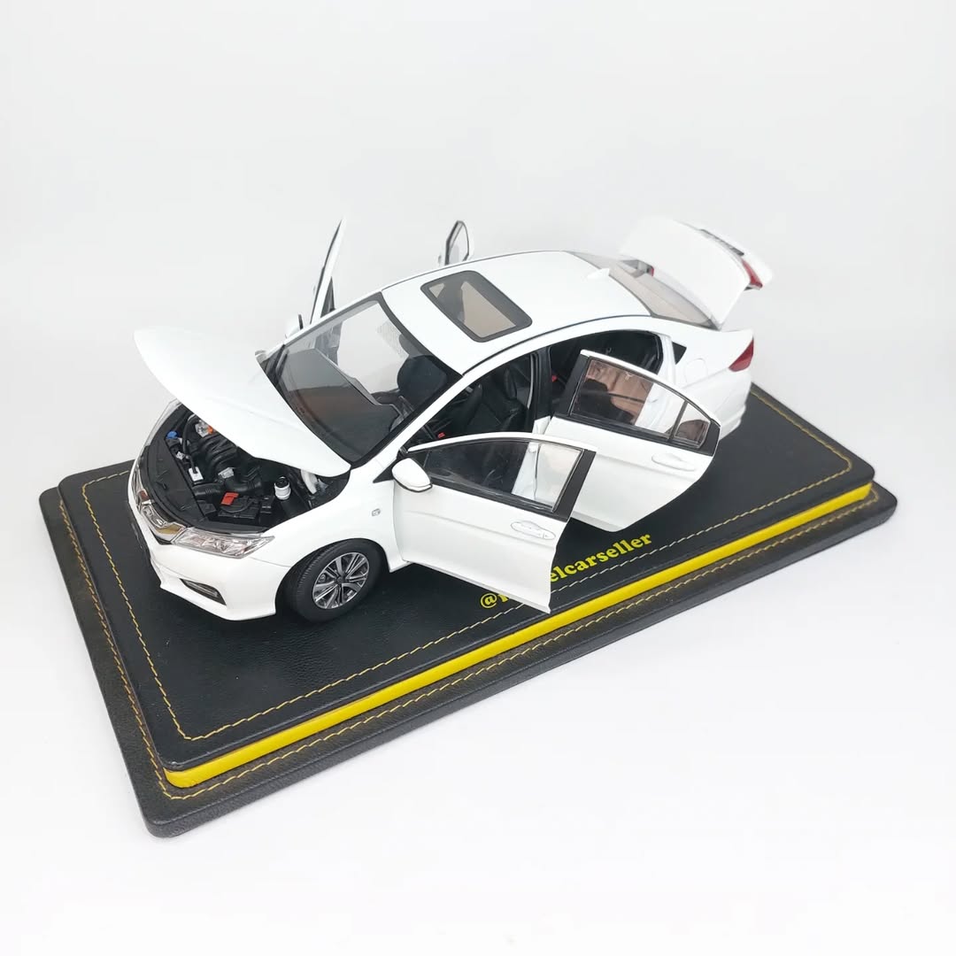 1:18 Dealer Edition Honda City Diecast Model Car