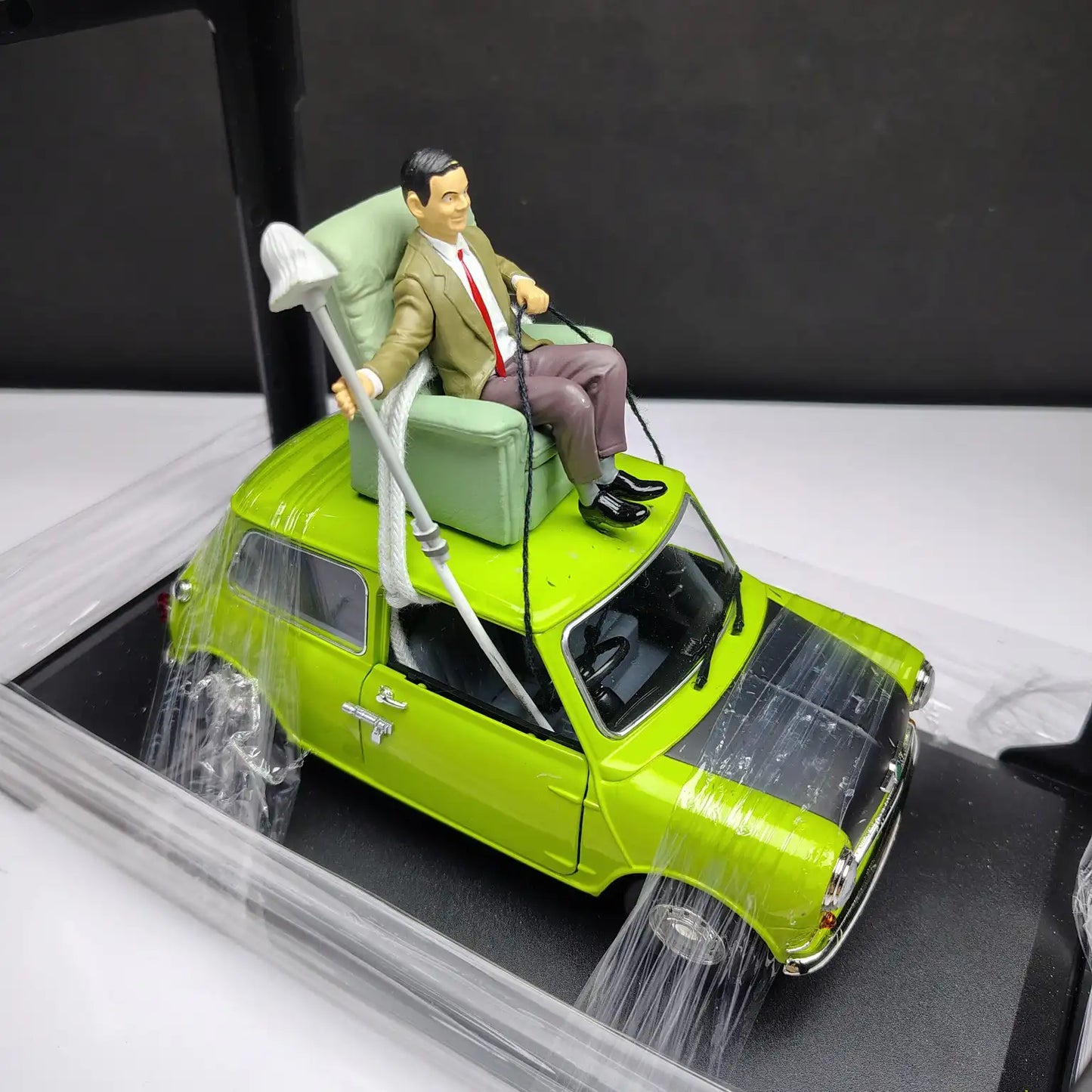 1/18 Tiny Mr Bean Mini Cooper Diecast Scale Model