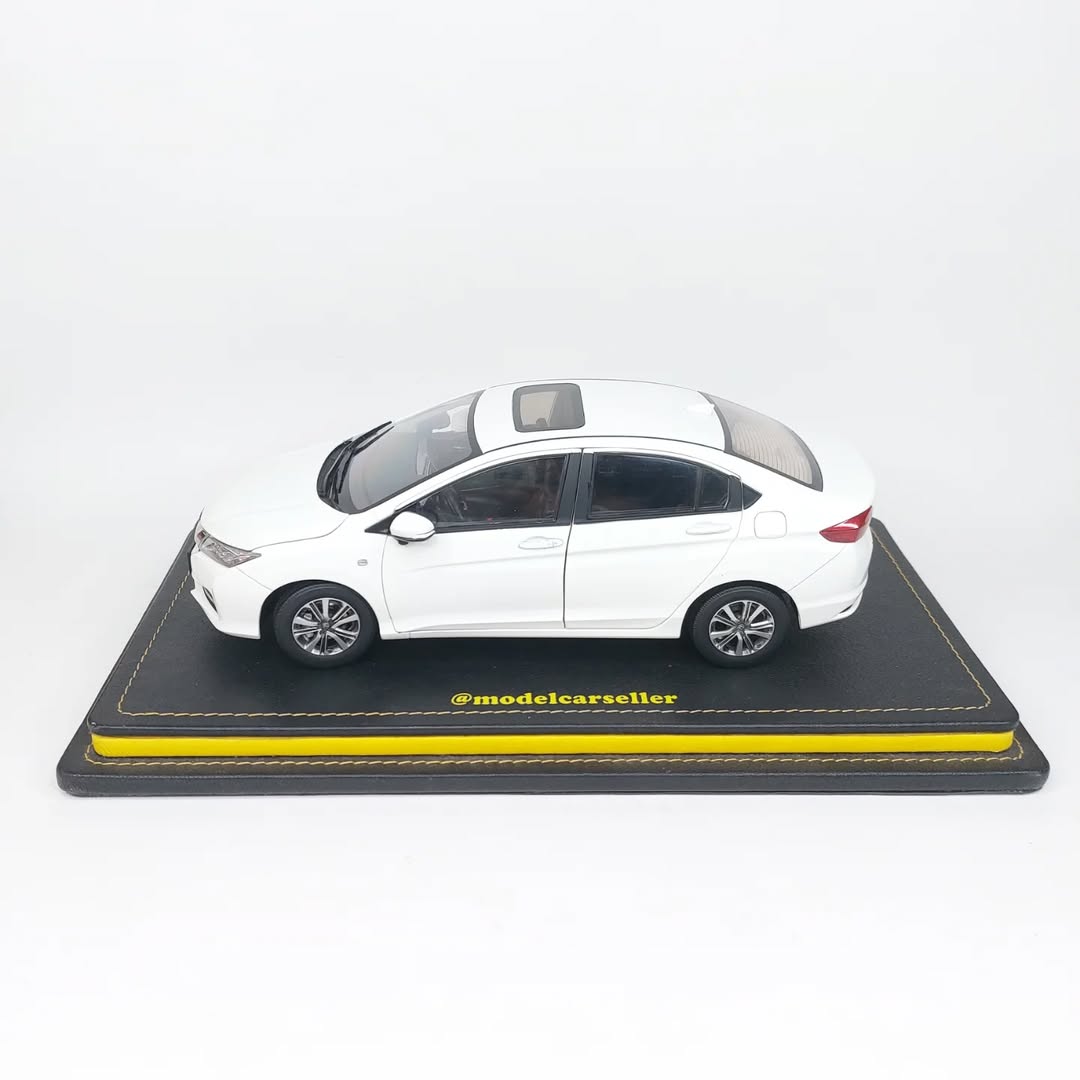 1:18 Dealer Edition Honda City Diecast Model Car