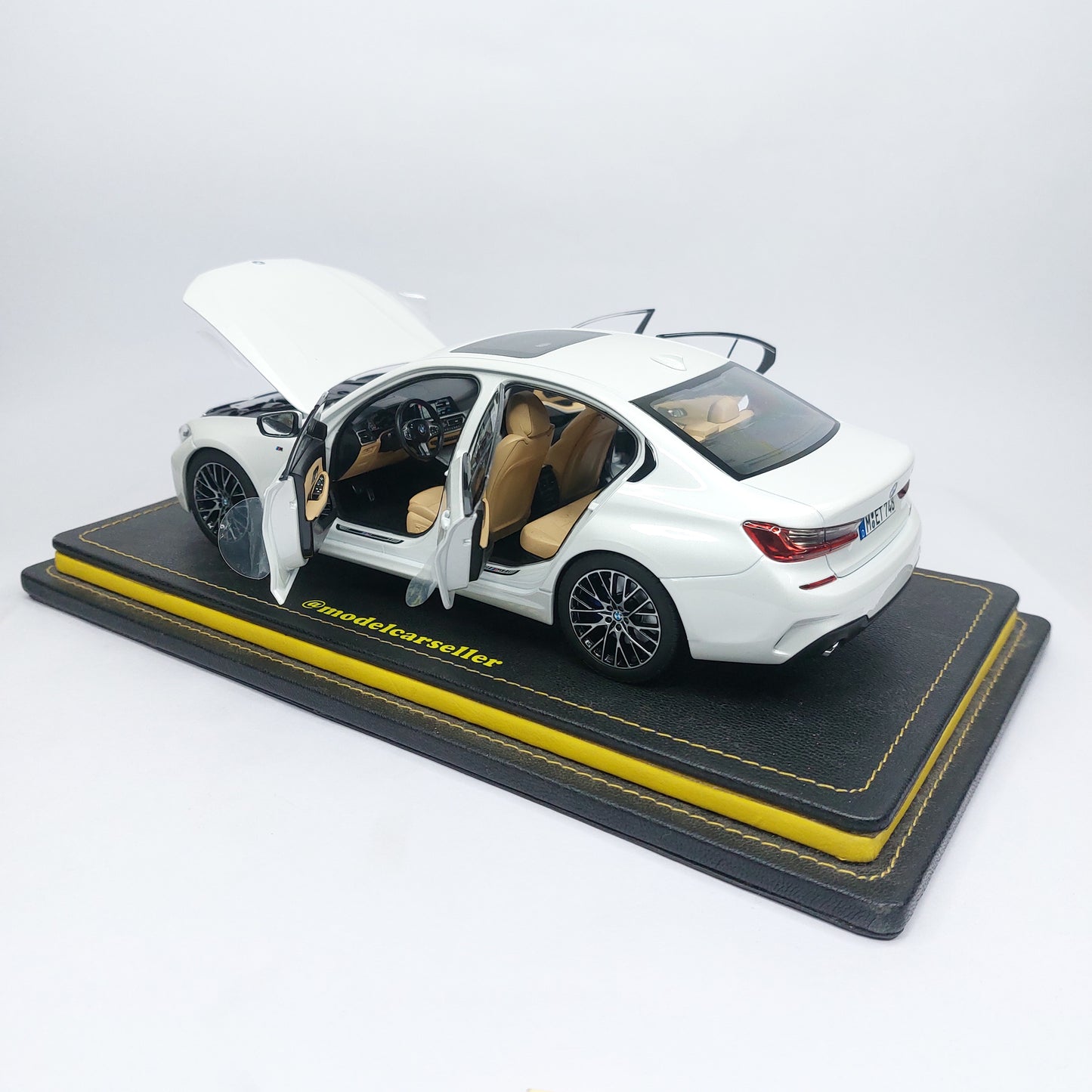 1:18 Norev BMW 330i 2019 G20 Diecast Model Car