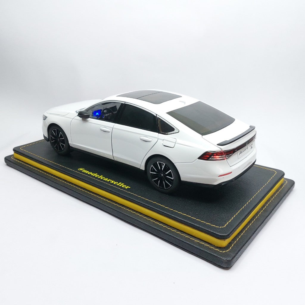 1:18 QY Toys Honda Accord Diecast Scale Model Car