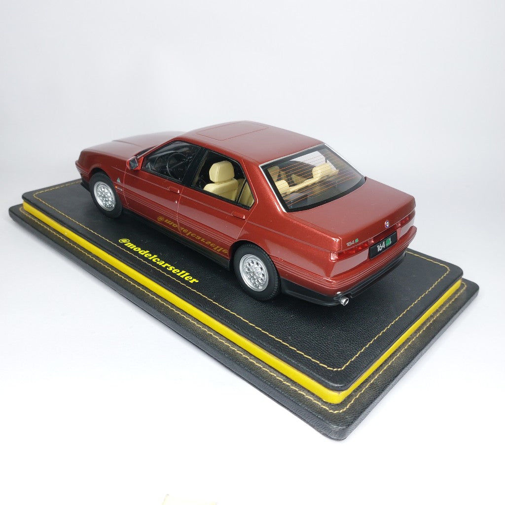 1:18 Triple9 Alfa Romeo Q4 1994 Diecast Scale Model Car