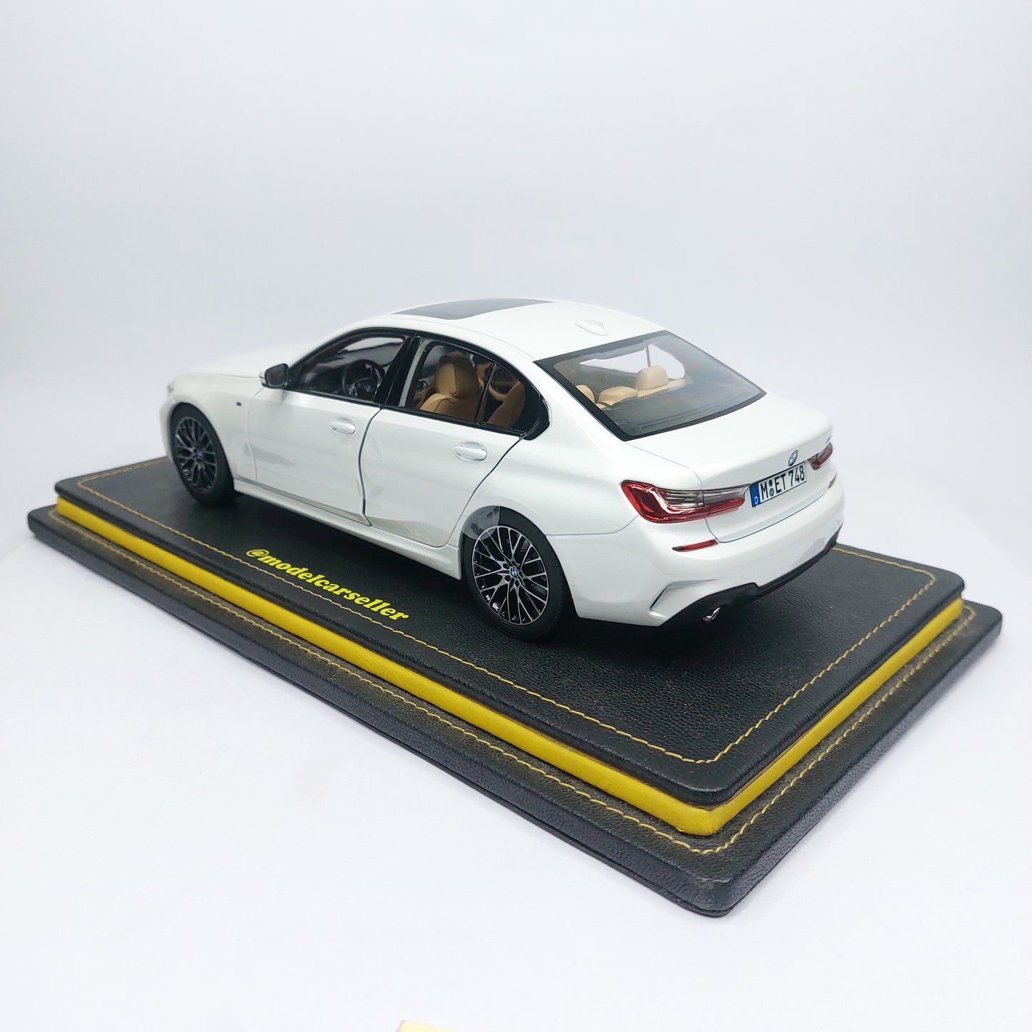1:18 Norev BMW 330i 2019 G20 Diecast Model Car