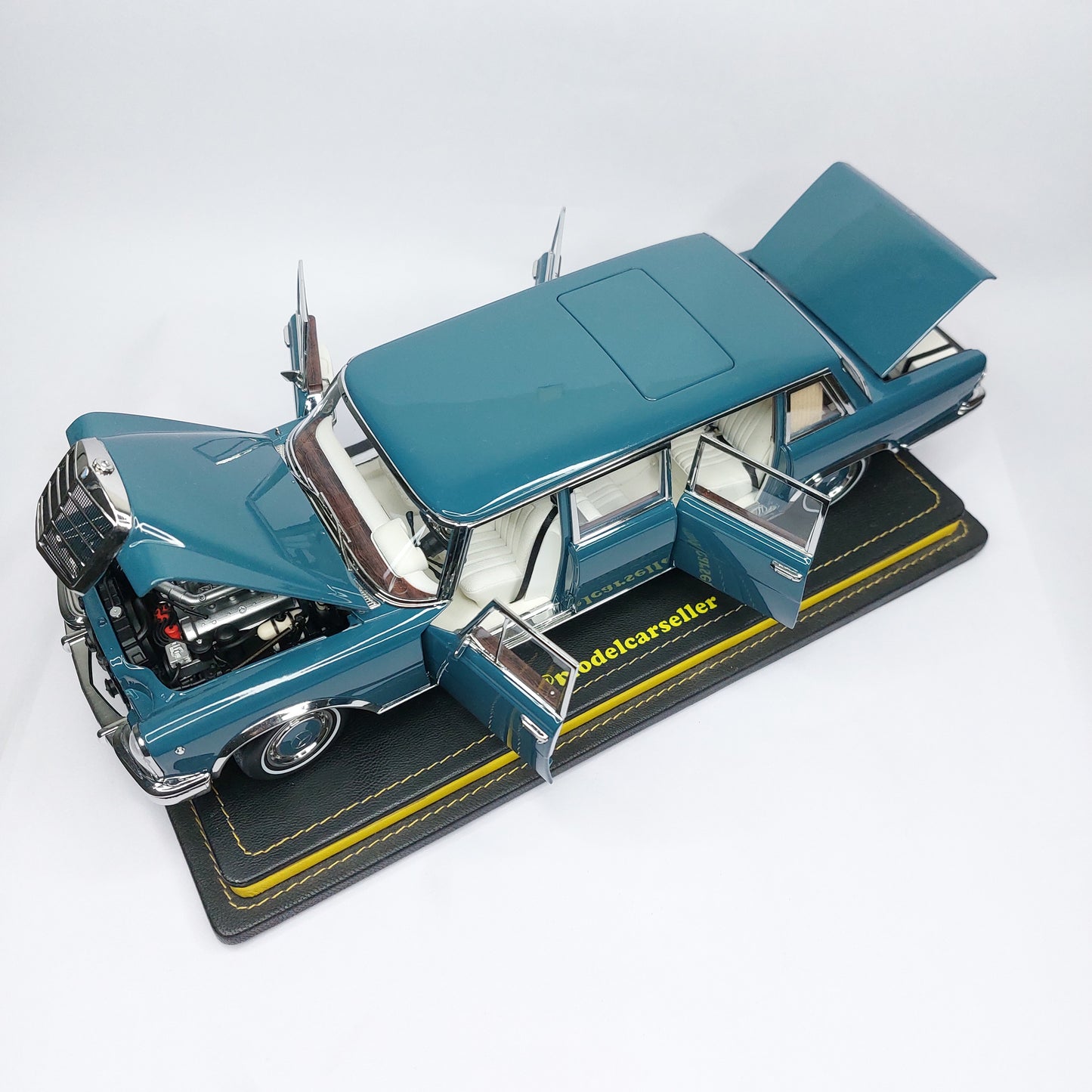 1:18 NZG Mercedes Benz 600 Pullman W100 1963-1981 Diecast Model Car