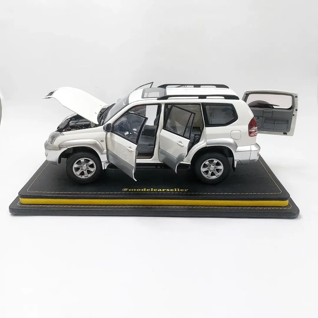 1:18 Dealer Edition Toyota Prado GX Diecast Scale Model