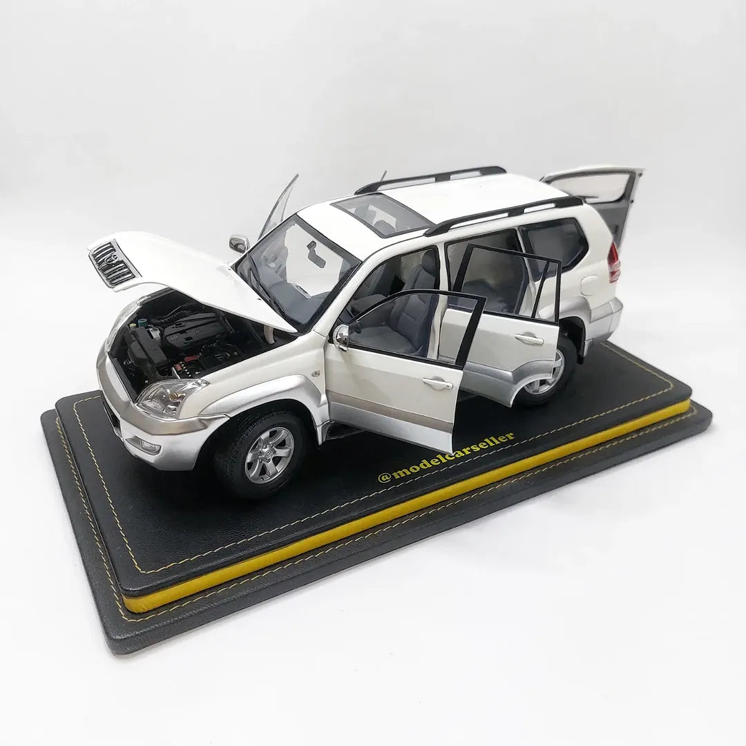 1:18 Dealer Edition Toyota Prado GX Diecast Scale Model