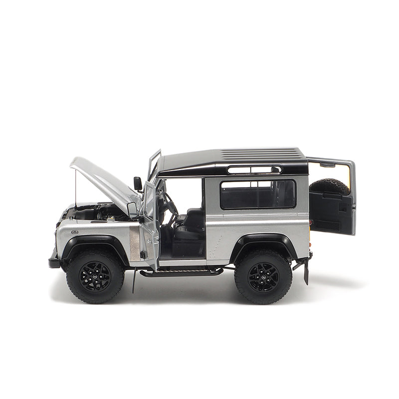 1/18 Land Rover Defender Almost REAL 810202A Diecast Scale Model SUV