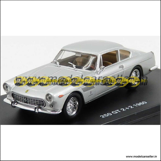 1/43 Ferrari 250 GT 2+2 1960 Altaya 