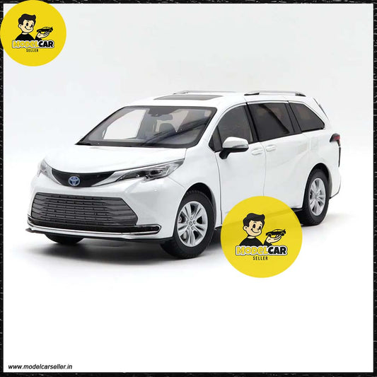  1/18 Toyota SIENNA Dealer Edition MPV Diecast Model front