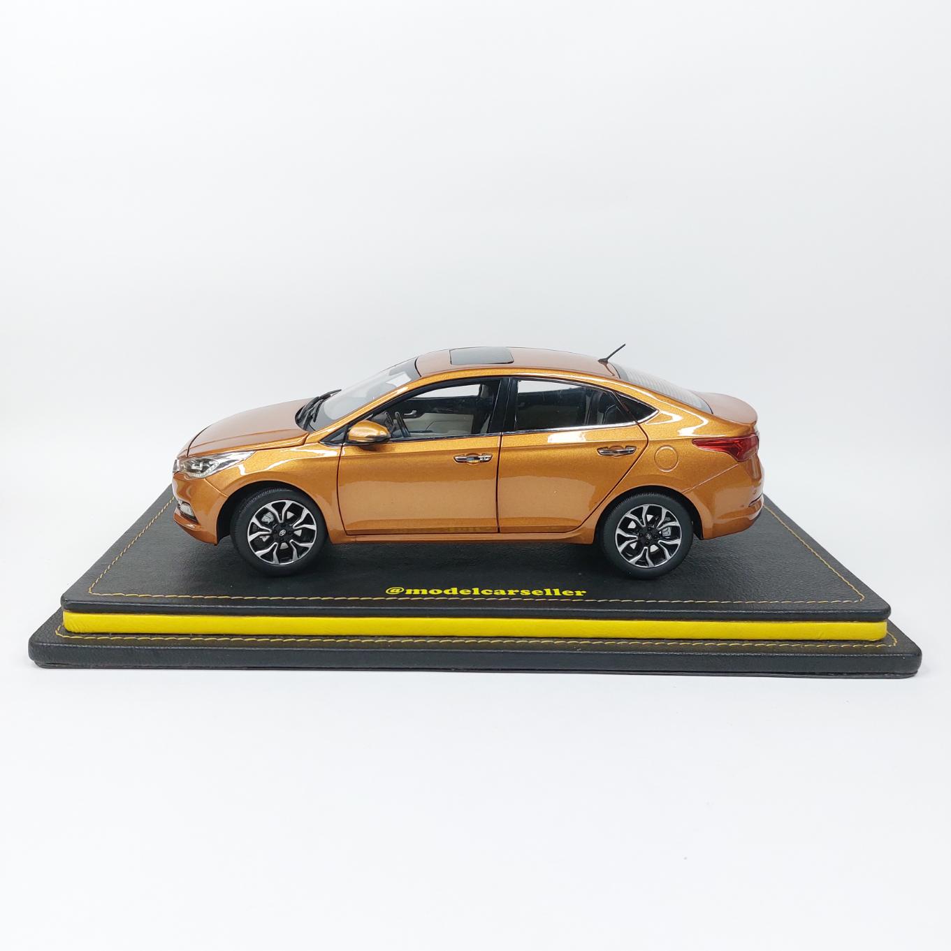 1:18 Dealer Edition Hyundai Verna Diecast Scale Model Car - Orange