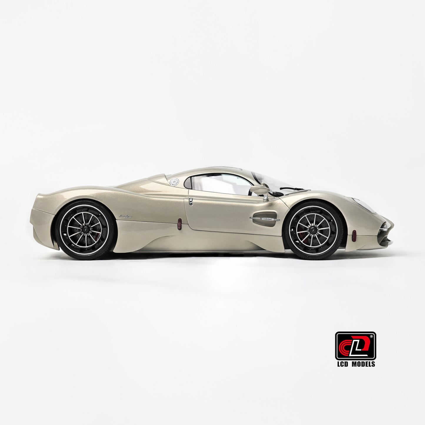 PRE-ORDER 1/18 LCD Pagani Utopia Diecast Model Car