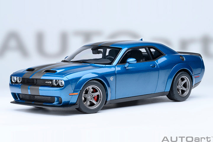 1/18 Dodge Challenger SRT Super Stock AUTOart DIecast Scale Model Car