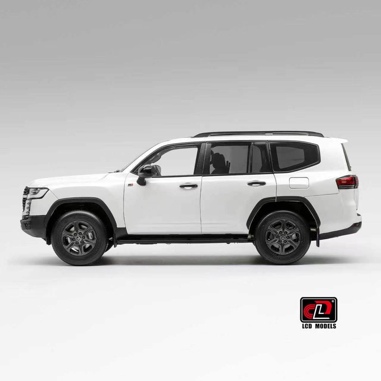 Pre-order 1/18 LCD TOYOTA LAND CRUISER 300 LC300 GR Sport Diecast Model SUV
