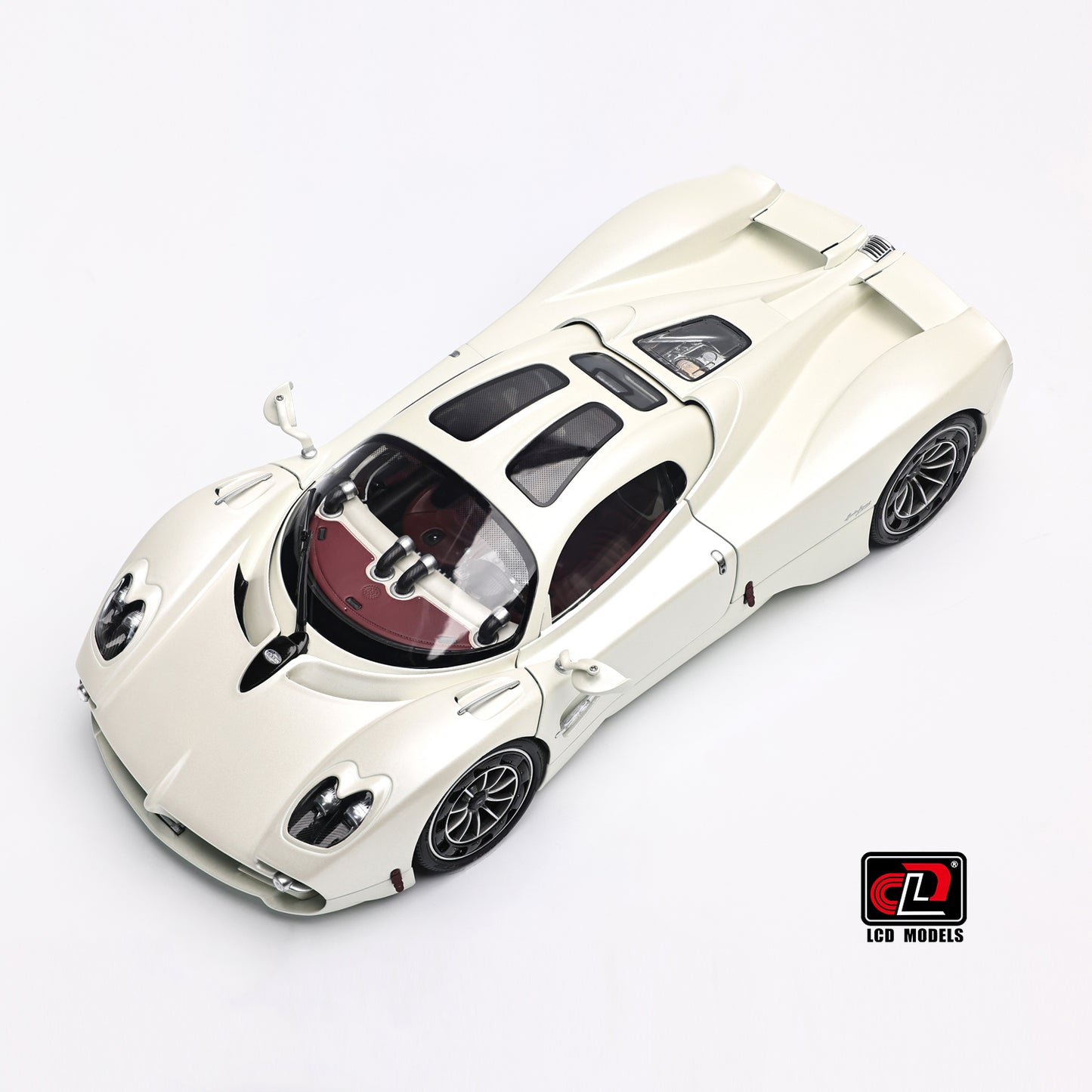 1/18 LCD Pagani Utopia Diecast Model Car pearl white