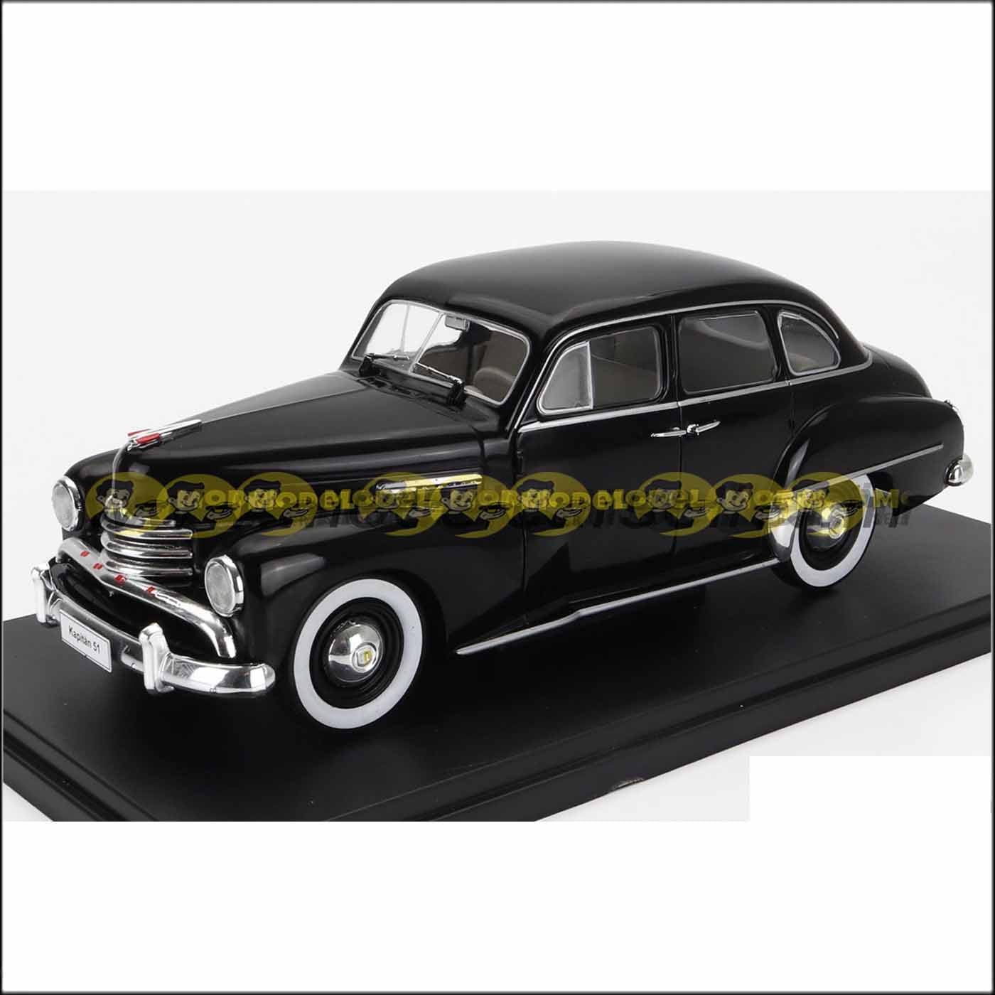 1/24 Altaya OPEL KAPITAN 1951 Diecast Scale Model Car