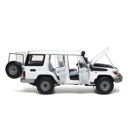 1/18 Toyota Land Cruiser 76 LC76 Almost Real Diecast Scale Model SUV