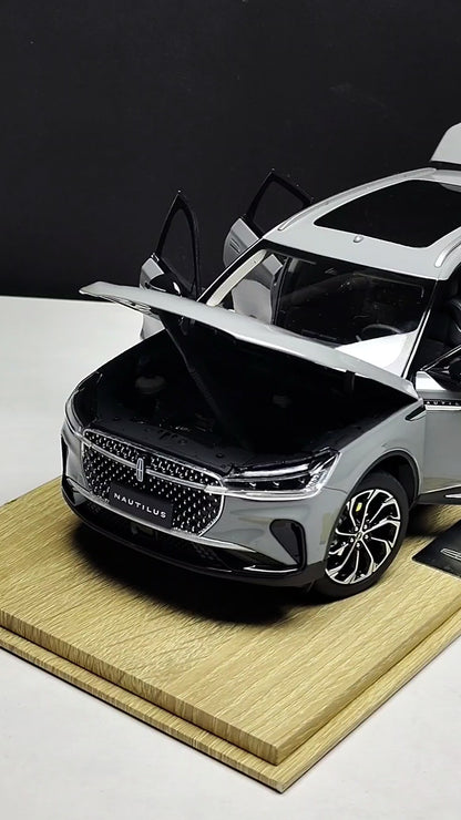1/18 Lincoln New NAUTILUS 2023 Diecast Scale Model SUV
