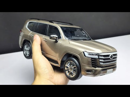 1/18 LCD Toyota Land Cruiser LC300 ZX Diecast Scale Model SUV
