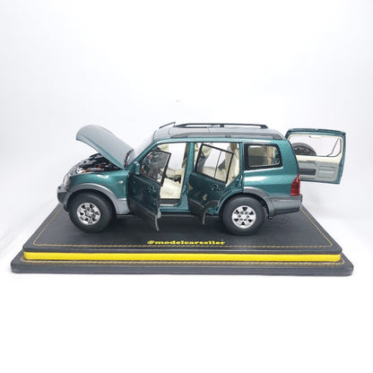 1:18 YC Model Mitsubishi Pajero v73 Diecast Scale Model SUV