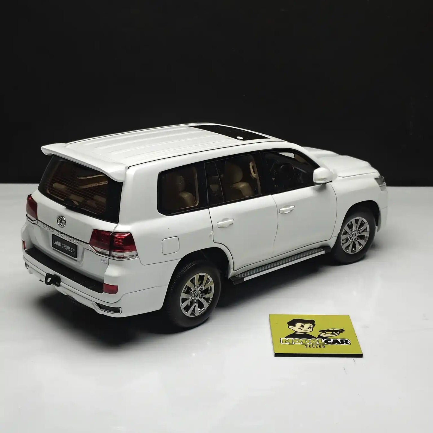 1 18 Kengfai toyota land cruiser lc200 diecast