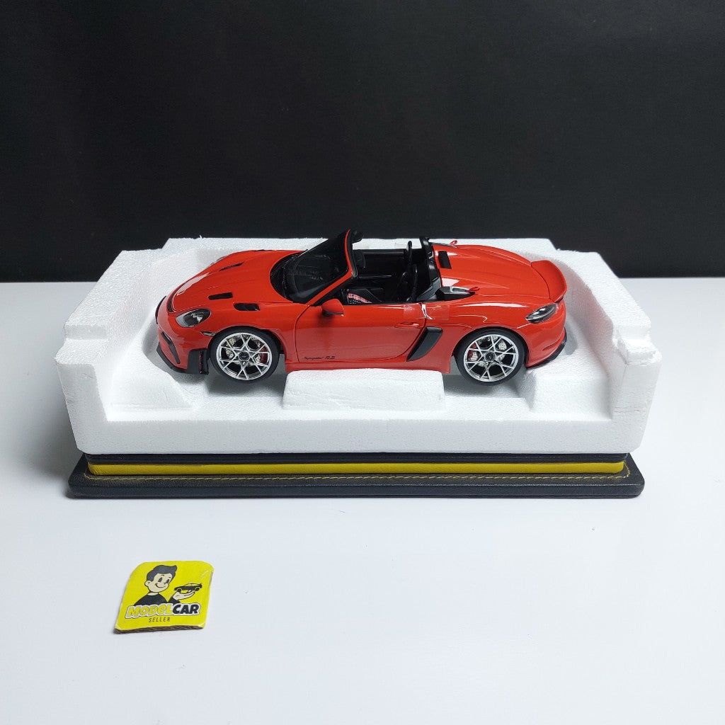 1:18 Norev Porsche 718 Spyder RS 2023 Weissach Diecast Scale Model