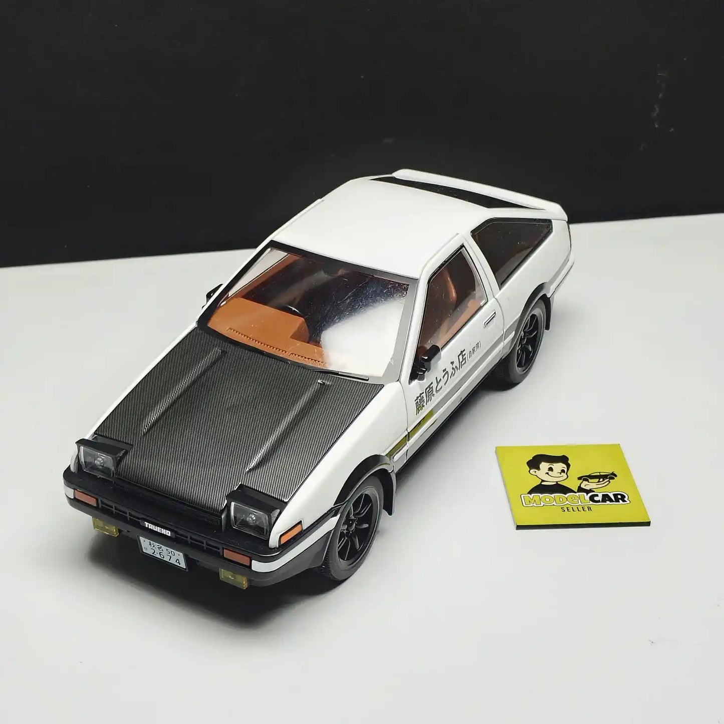 1/18 Initial D Toyota Sprinter Trueno A E86 Diecast Scale Model Car