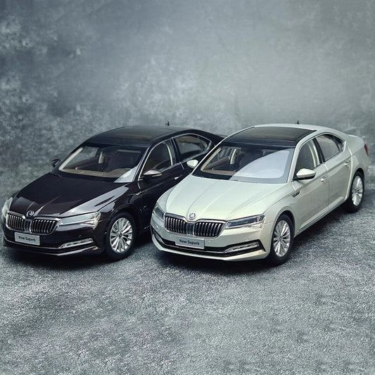 PREORDER - 1:18 Dealer Edition Skoda Superb Diecast Scale Model Car