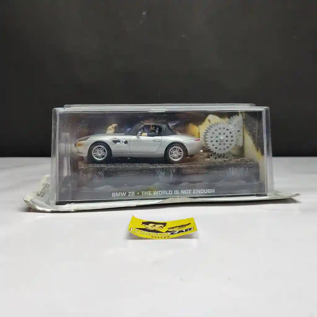 1:43 Altaya BMW Z8 James Bond The World Is Not Enough Diecast Scale Model Car
