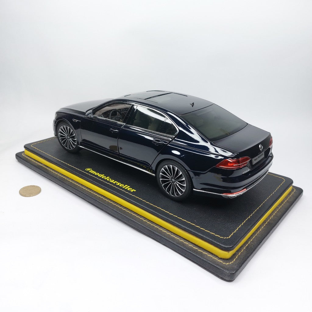 1:18 Dealer Edition Volkswagen Phideon Diecast Scale Model Car