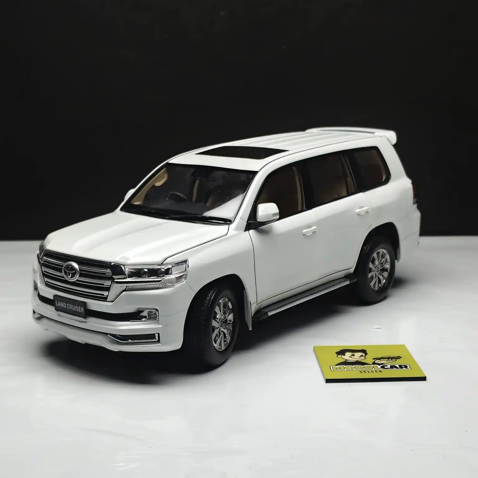 1 18 Kengfai toyota land cruiser lc200 diecast