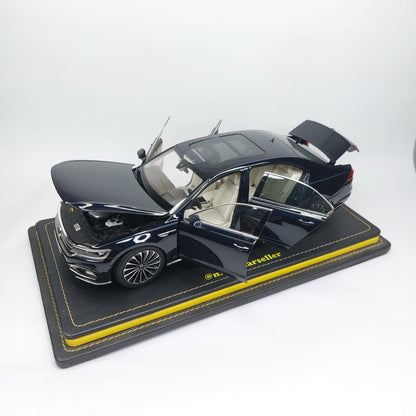 1:18 Dealer Edition Volkswagen Phideon Diecast Scale Model Car