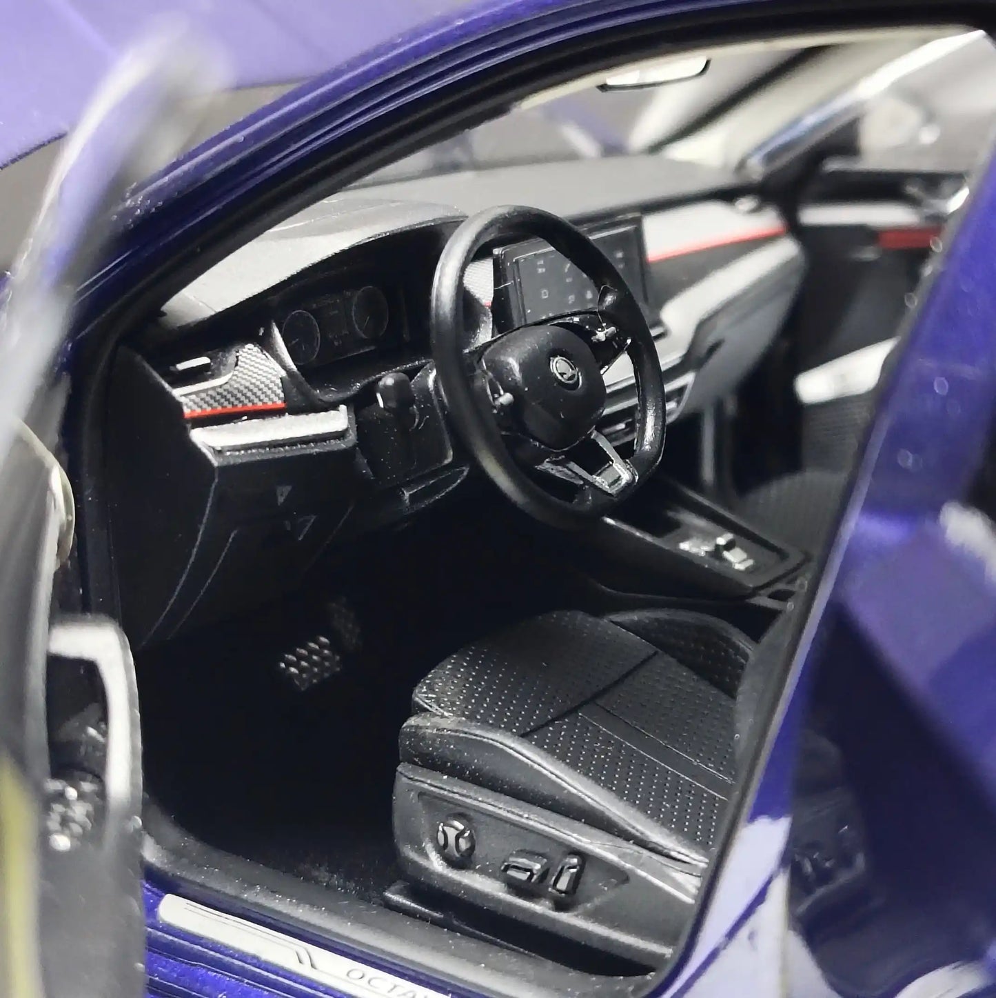 1/18 Skoda Octavia Diecast Car