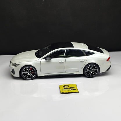 1:18 Audi RS7 Diecast Scale Model with Remote Key