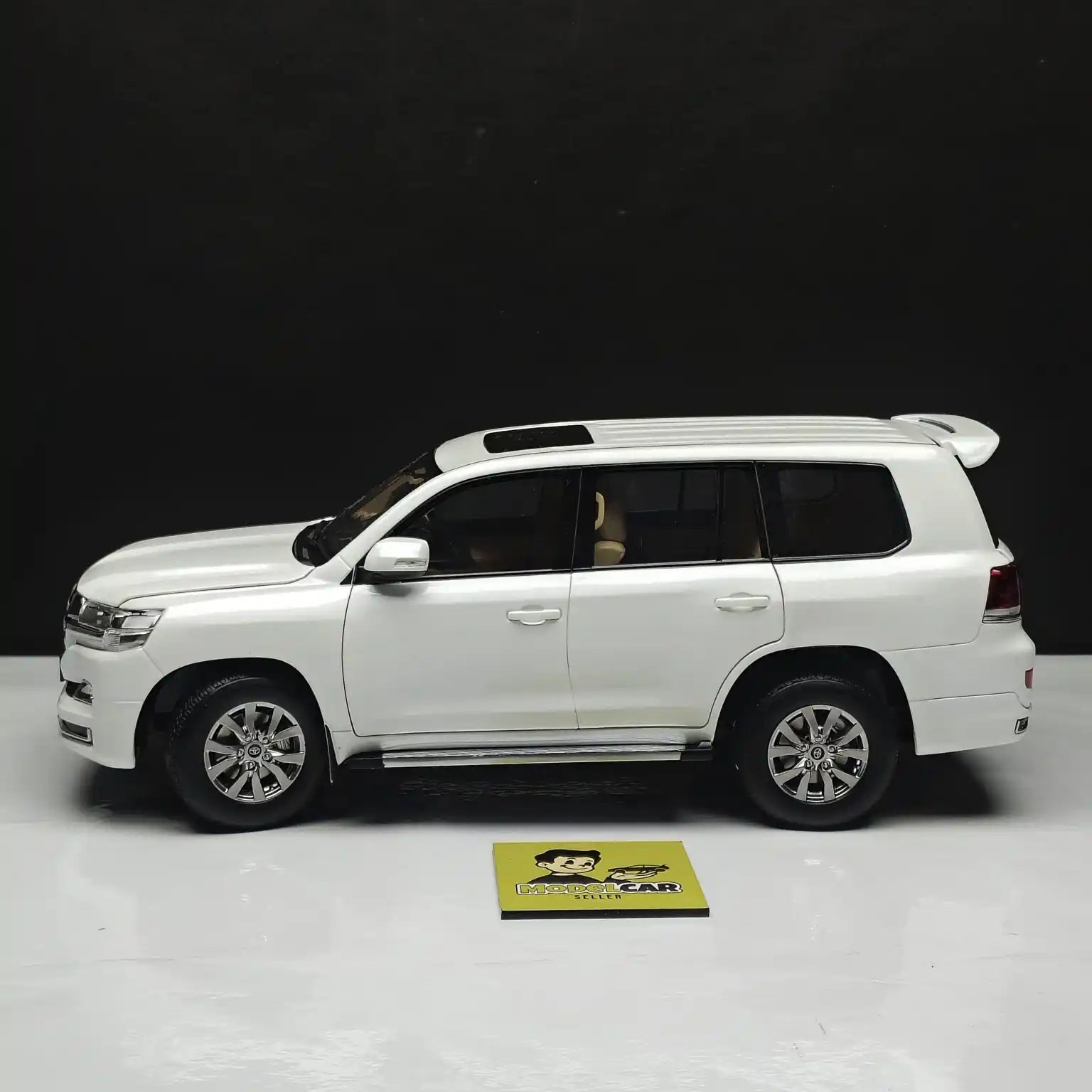 1 18 Kengfai toyota land cruiser lc200 diecast