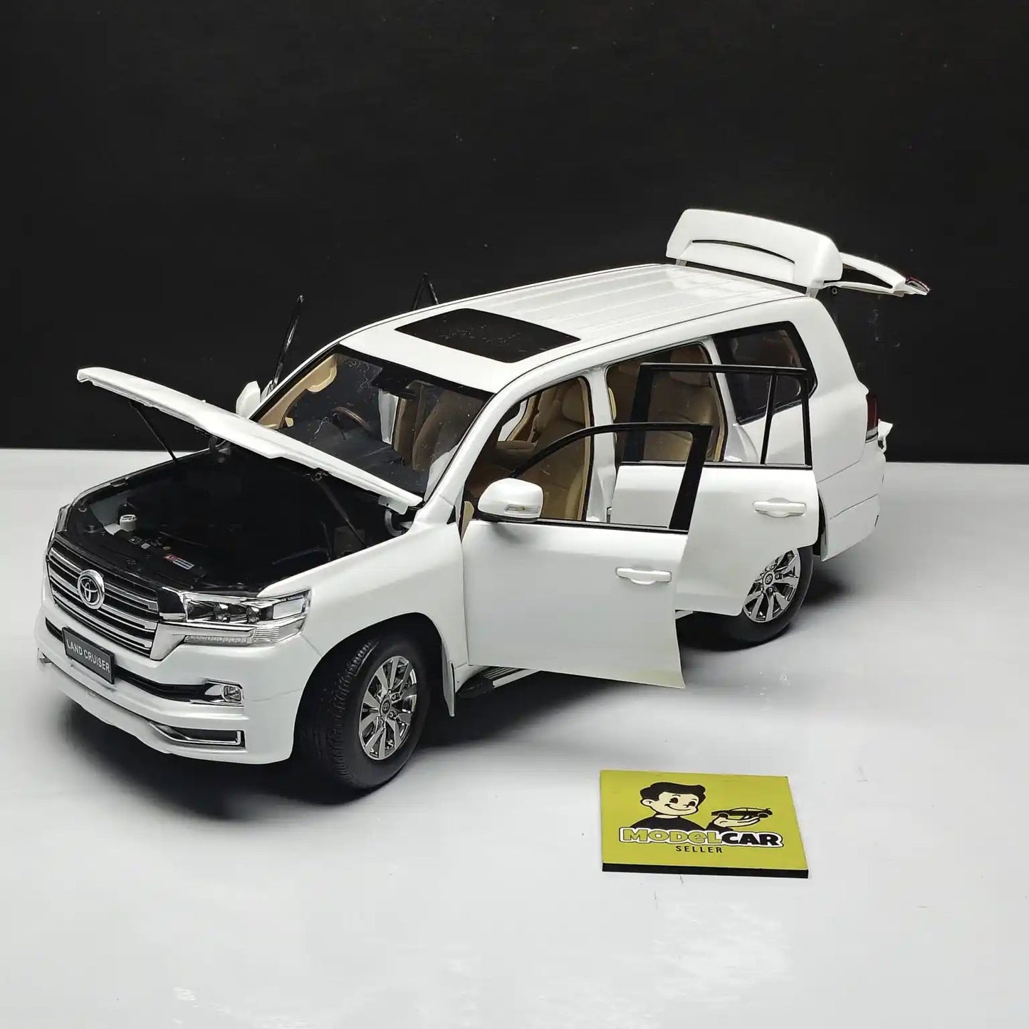 1 18 Kengfai toyota land cruiser lc200 diecast