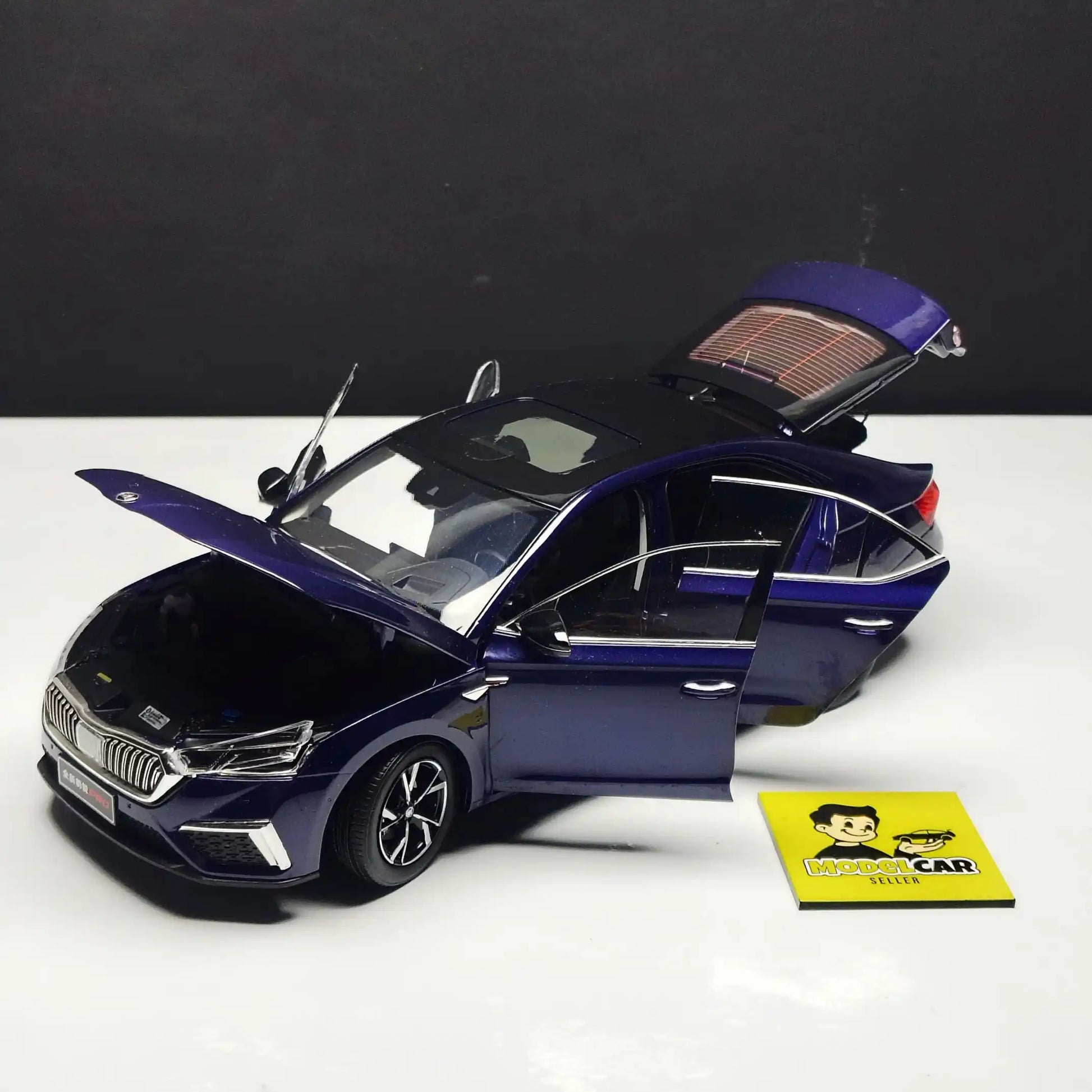 1 18 skoda octavia diecast scale model