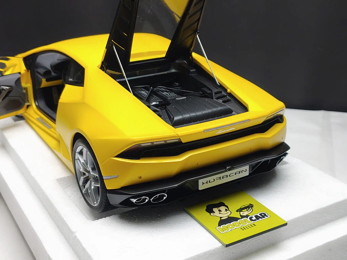 1/12 LAMBORGHINI HURACAN LP610-4 AUTOART MATT YELLOW 12097  Diecast Scale Model Car